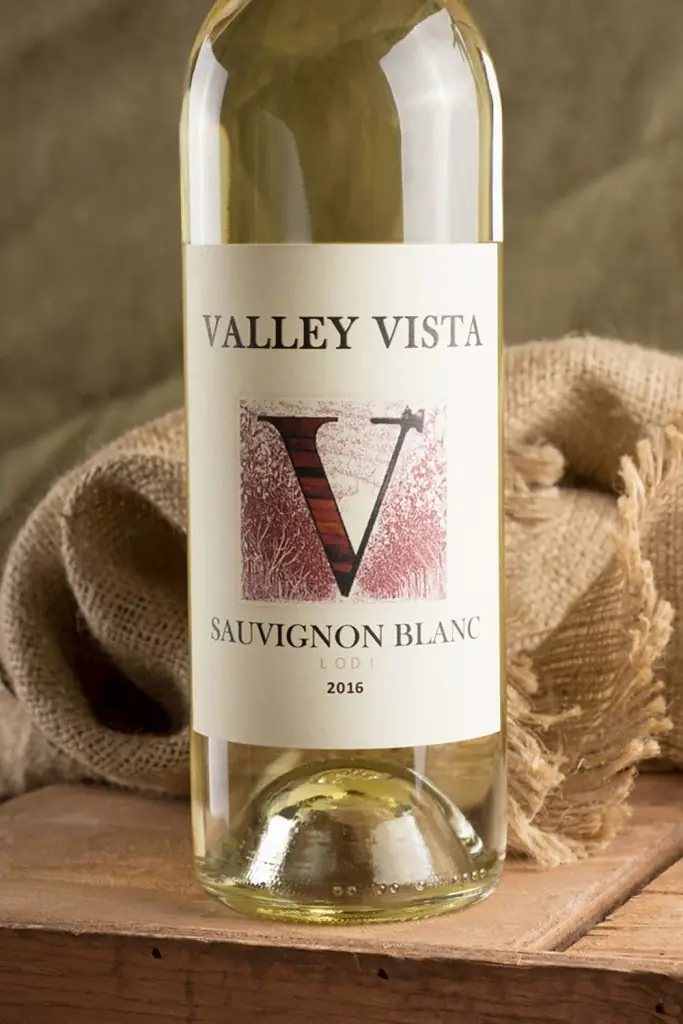 A family winery refreshes its labels and fills its wine club